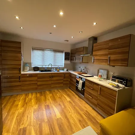Homestay Ulker Bristol
